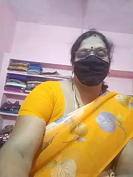 Snapshot of sarala_telugu chatting on June 27, 2026, 4:24 pm sarala telugu online show from June 27, 2026, 4:24 pm