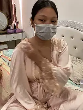 Helenshow68 online show from December 17, 2025, 6:40 am