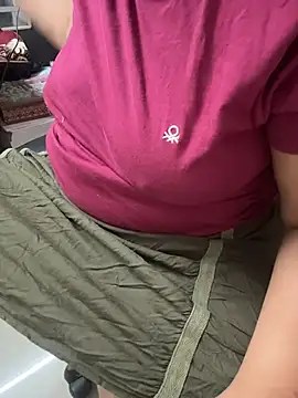 butterflyslay online show from March 29, 2026, 8:32 pm