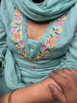 butterflyslay online show from February 21, 2026, 2:13 am