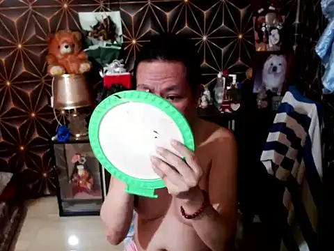 Snapshot of SadisticQueenTS chatting on February 5, 2026, 4:47 pm SadisticQueenTS online show from February 5, 2026, 4:47 pm