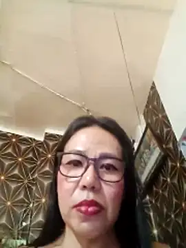 Snapshot of SadisticQueenTS chatting on February 28, 2026, 4:28 pm SadisticQueenTS online show from February 28, 2026, 4:28 pm