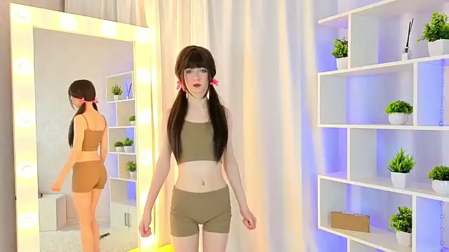 ViollaBloom online show from February 13, 2026, 2:11 am