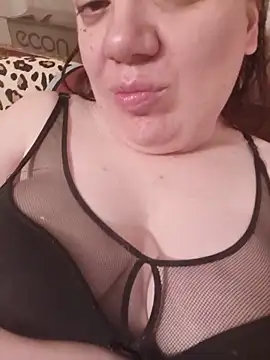 LimonLoveqw online show from May 24, 2026, 5:35 pm