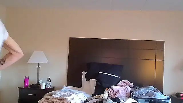 Snapshot of AskAveryAnything chatting on March 1, 2026, 11:16 pm AskAveryAnything online show from March 1, 2026, 11:16 pm