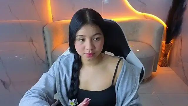 Snapshot of Sofi_Adams_Tx chatting on December 22, 2025, 1:22 pm Sofi Adams Tx online show from December 22, 2025, 1:22 pm