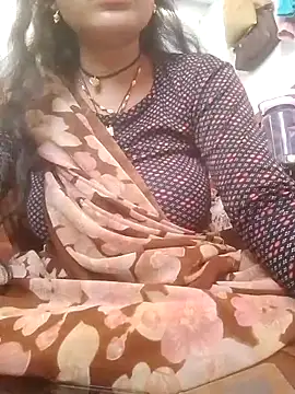 Snapshot of Sweet_Couple_01 chatting on June 23, 2026, 7:39 am Sweet Couple 01 online show from June 23, 2026, 7:39 am
