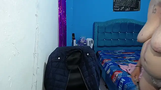 Snapshot of Annelis1 chatting on February 5, 2026, 7:43 pm Annelis1 online show from February 5, 2026, 7:43 pm