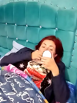 Annelis1 online show from December 16, 2025, 5:33 am