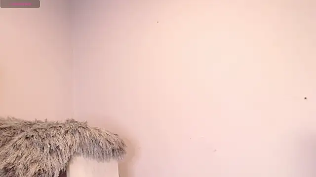 Lunaclarx online show from January 13, 2026, 12:20 pm