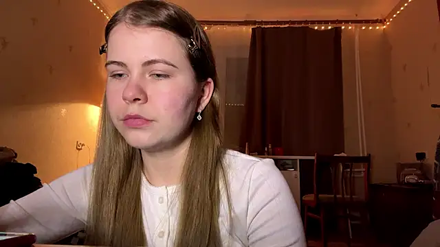 MaevAmy online show from February 18, 2026, 4:14 pm