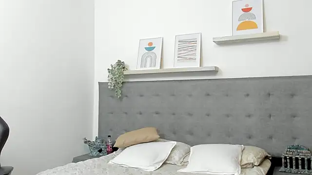 sebastamayo  online show from February 22, 2026, 8:06 am