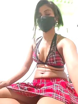 STICKY GIRL online show from February 2, 2026, 5:34 pm