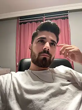 berke3424 online show from February 5, 2026, 9:21 pm