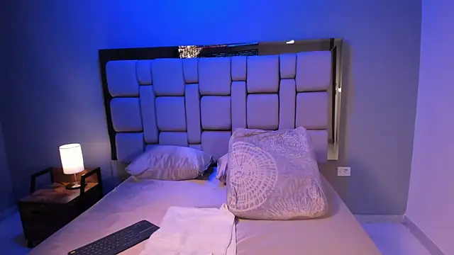 Belanny online show from April 15, 2026, 4:29 am