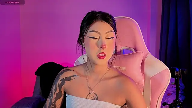 sharonbone online show from April 11, 2026, 4:20 am