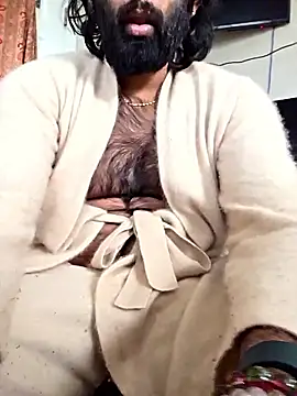 RoshiClouded online show from January 5, 2026, 8:23 pm