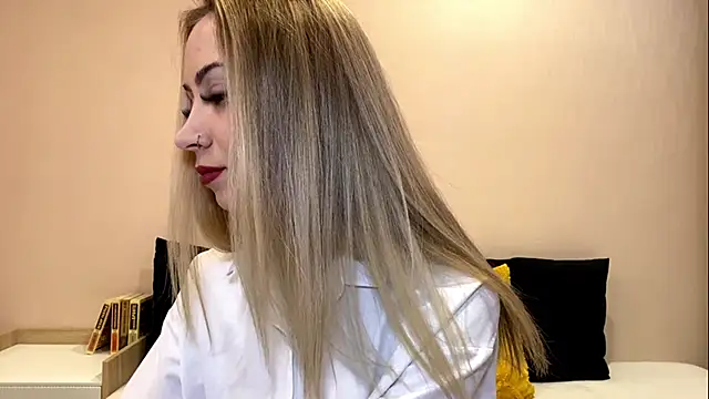 sun under skyy online show from December 17, 2025, 9:14 am