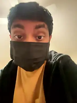 rohitgun023 online show from January 12, 2026, 11:42 pm