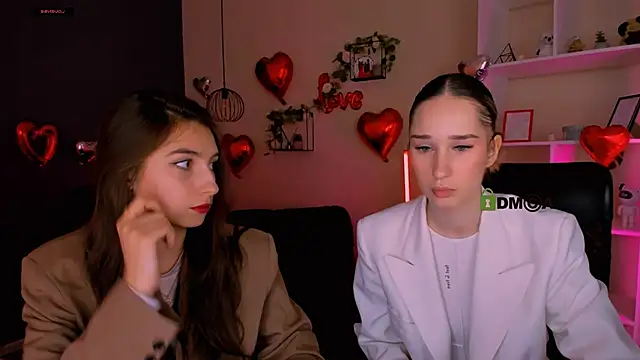 Snapshot of mila_firee chatting on February 20, 2026, 9:33 am mila firee online show from February 20, 2026, 9:33 am