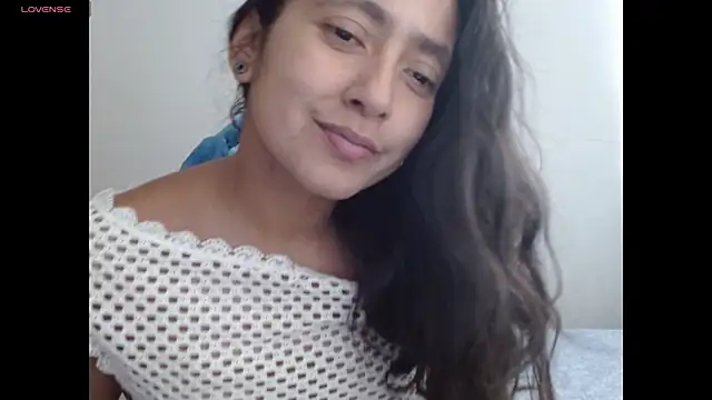 NovahPerotti online show from July 17, 2026, 9:34 pm
