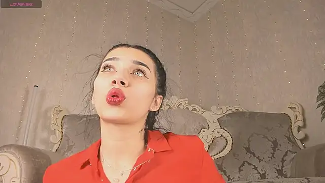 kittycatzz online show from December 16, 2025, 10:25 pm