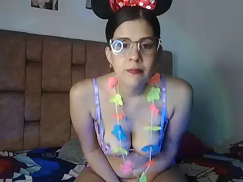 Snapshot of vanessa_hot69_ chatting on July 30, 2026, 2:32 am vanessa hot69 online show from July 30, 2026, 2:32 am