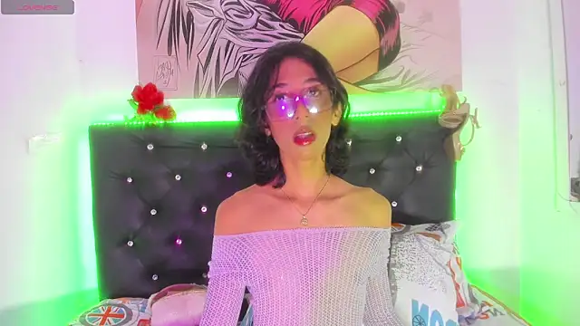 RossieCooper online show from January 7, 2026, 6:24 pm