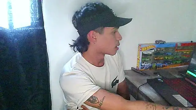 Snapshot of Glen_connor_11 chatting on December 20, 2025, 9:50 pm Glen connor 11 online show from December 20, 2025, 9:50 pm