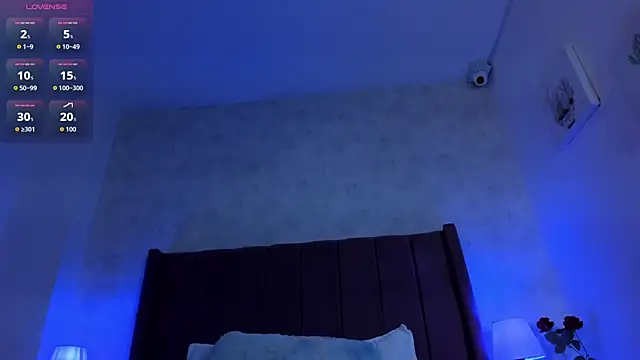 Yuliana-ambell online show from May 11, 2026, 9:45 pm