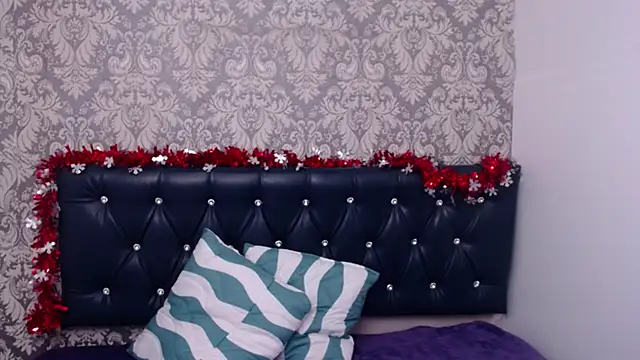  naughty angel  online show from December 22, 2025, 7:36 pm