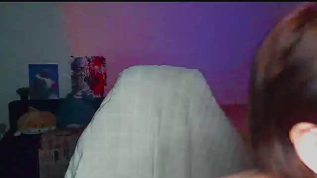 SonyaDew online show from December 14, 2025, 3:17 pm