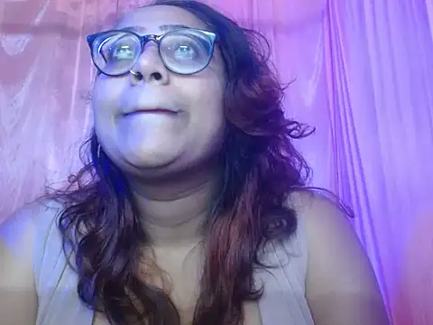 Snapshot of MISTI_KOLK chatting on December 17, 2025, 10:09 am MISTI KOLK online show from December 17, 2025, 10:09 am