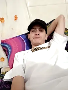 Snapshot of sam_hotttt_ chatting on July 6, 2026, 7:04 am sam hotttt online show from July 6, 2026, 7:04 am
