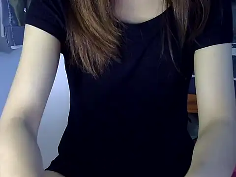 Snapshot of Chichi_86 chatting on April 20, 2026, 4:15 am Chichi 86 online show from April 20, 2026, 4:15 am