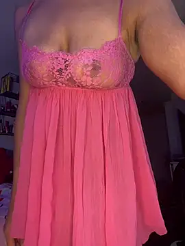 maisie goldxx online show from July 20, 2026, 2:19 am