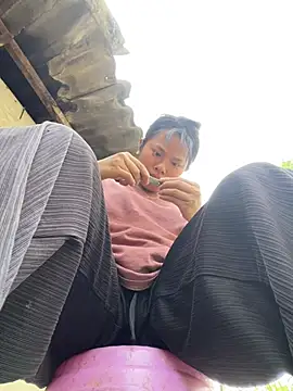 Nika-be online show from April 17, 2026, 1:19 am