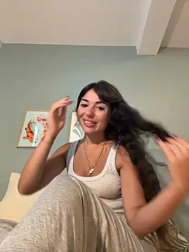 Snapshot of SilkyMira chatting on July 13, 2026, 9:41 am SilkyMira online show from July 13, 2026, 9:41 am