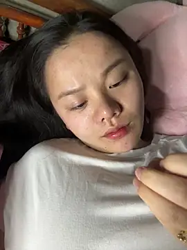 Snapshot of leo-kitty chatting on December 22, 2025, 2:39 pm leo-kitty online show from December 22, 2025, 2:39 pm