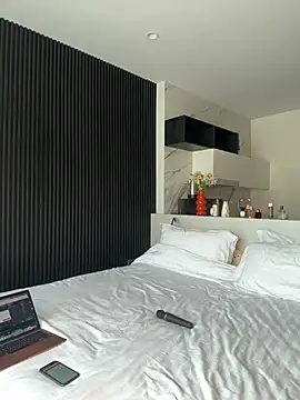 Snapshot of SunnyShiney chatting on February 26, 2026, 9:09 am SunnyShiney online show from February 26, 2026, 9:09 am