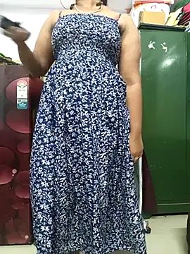 Snapshot of pattupattuma27 chatting on February 5, 2026, 8:54 am pattupattuma27 online show from February 5, 2026, 8:54 am