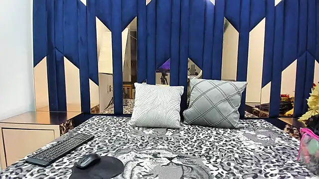 MilaSeduction online show from January 6, 2026, 8:46 pm