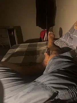 Night outcam online show from February 16, 2026, 8:07 pm