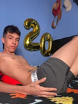 Snapshot of Juan_Gomezz26 chatting on February 14, 2026, 12:22 am Juan Gomezz26 online show from February 14, 2026, 12:22 am