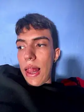 Juan Gomezz26 online show from January 10, 2026, 11:11 pm