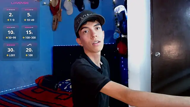 Snapshot of Juan_Gomezz26 chatting on May 25, 2026, 4:23 am Juan Gomezz26 online show from May 25, 2026, 4:23 am