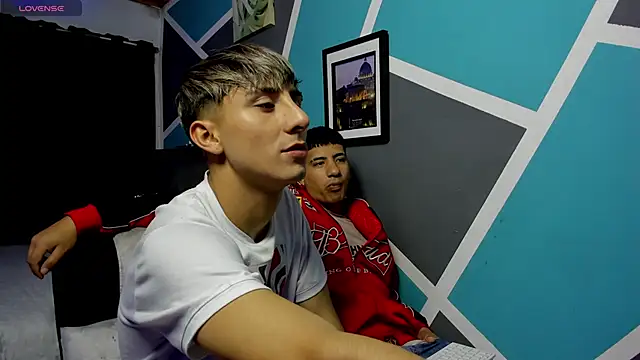 alex stivenn online show from April 17, 2026, 4:04 am