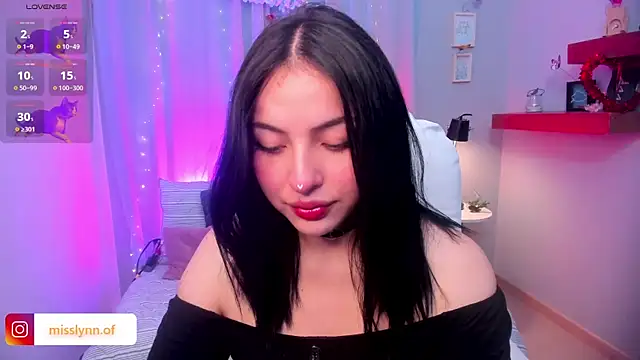 Missslynnn online show from December 19, 2025, 5:43 am