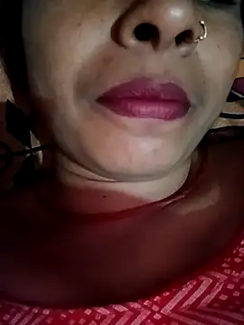 Snapshot of Arti_hot44A chatting on January 13, 2026, 2:32 pm Arti hot44A online show from January 13, 2026, 2:32 pm