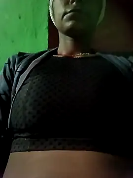 Snapshot of Maya_Big55A chatting on February 4, 2026, 9:32 pm Maya Big55A online show from February 4, 2026, 9:32 pm